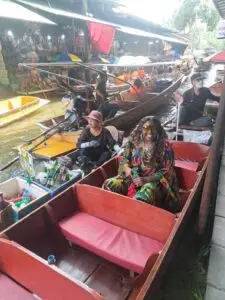 damnoen saduak floating market