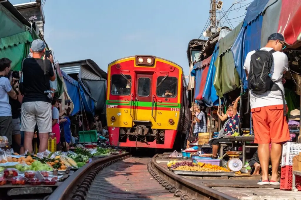 Meaklong Railway Market+Floating Market+Dragon Temple
